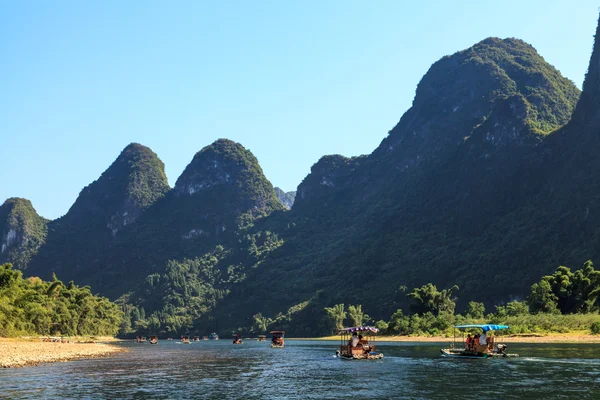 Barcos turísticos en el río Li — Foto de Stock