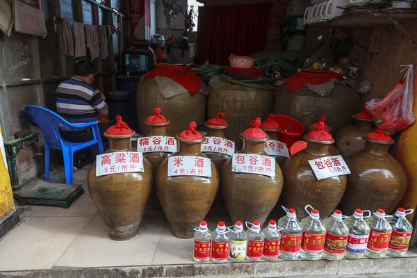 Traditionele chinese wijn fles winkel — Stockfoto