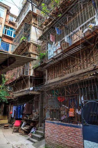 Distrito de favela de uma cidade asiática — Fotografia de Stock