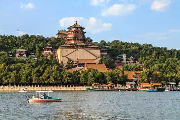 Le palais d'été dans la ville de Pékin — Photo