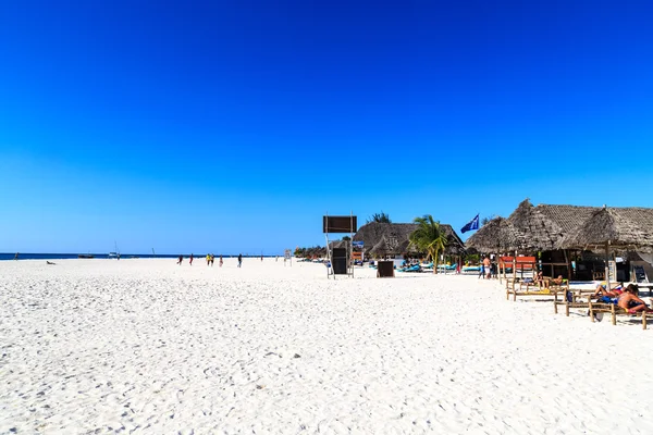 Playa resort en un día soleado — Foto de Stock