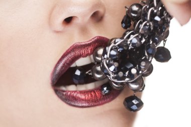 Glamour kırmızı parlak dudaklar