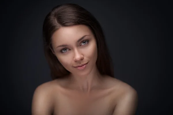 Portrait of beautiful girl — Stock Photo, Image