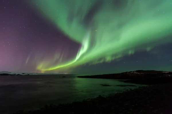 Kuzey ışıkları aurora — Stok fotoğraf