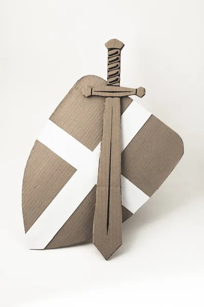 Середньовічний меч і щит — стокове фото