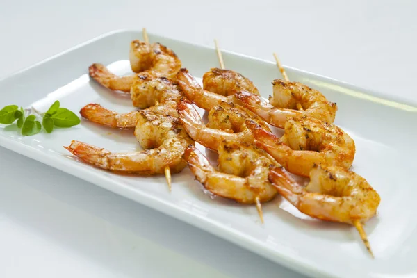 Chili prawn skewers — Stock Photo, Image