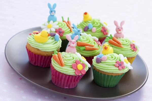 Easter cupcakes on plate — Stock Photo, Image
