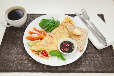 Baharatlı Asya omlet