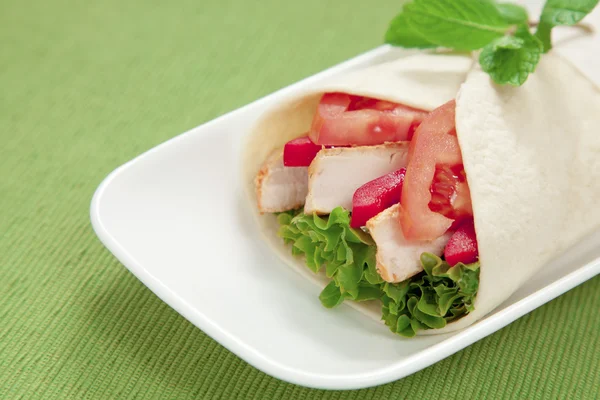 Chicken wrap — Stock Photo, Image