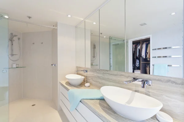 Modern bathroom — Stock Photo, Image