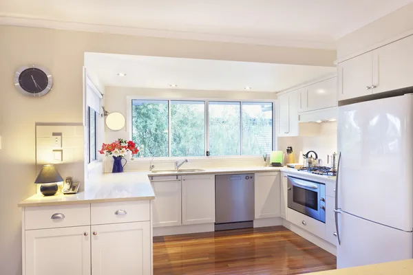 Modern kitchen — Stock Photo, Image