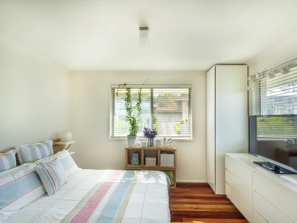 Small bedroom — Stock Photo, Image