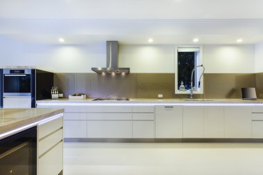 Mutfak modern Led yaktı