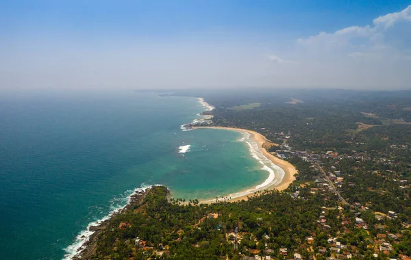 斯里兰卡南部海岸的Dickwell A海滩 — 图库照片