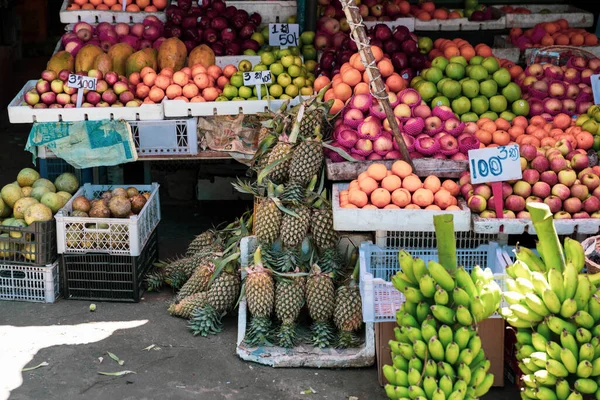 Színes Gyümölcsös Standok Srí Lanka Kandy Piacon — Stock Fotó