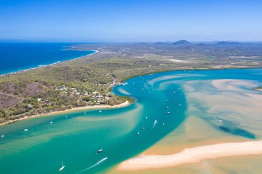 Queensland, Avustralya kıyısında 1770 sayılı kasabanın hava manzarası.