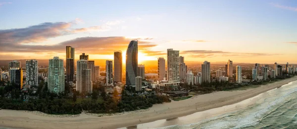 Widok Powietrza Broadbeach Zachodzie Słońca Queensland Australia — Zdjęcie stockowe