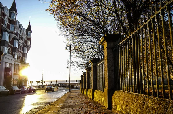 Güneş sabahleyin Douglas adasında doğuyor, Man adasında.