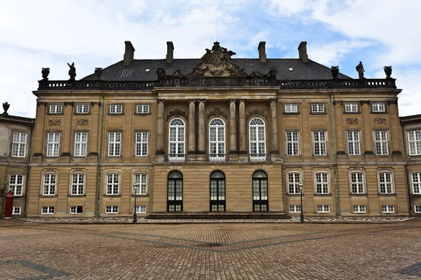 Fassade des Schlosses Amalienborg in Kopenhagen - Dänemark — Stockfoto