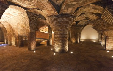 Bodrum katında Palau Guell Palace (Gaudi) Barcelona - İspanya