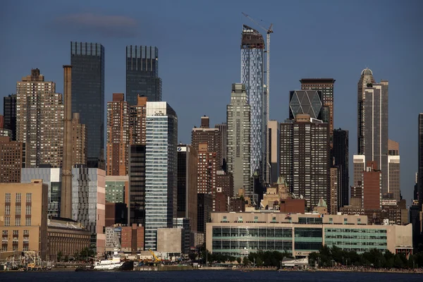 Manhattan (New York) vista dal fiume Hudson (Stati Uniti d'America) ) — Foto Stock