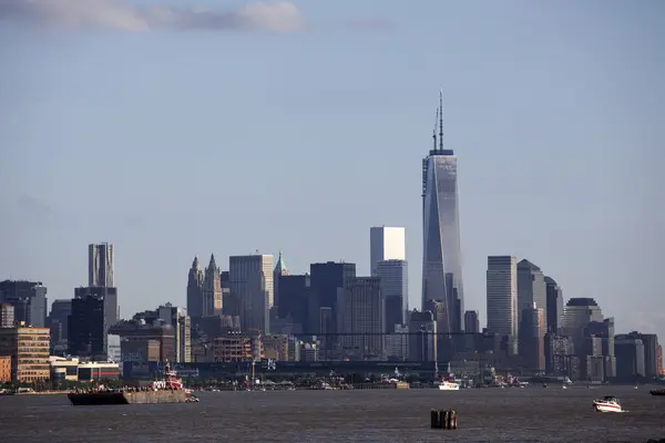 Manhattan (New York City) seen from the Hudson River (United States of America) — Stock Photo, Image