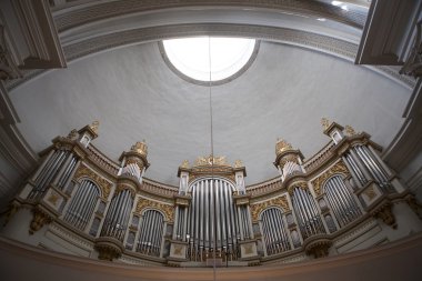 Organ ve Helsinki Katedrali (Tuomiokirkko iç)