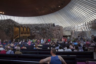 İç Tempeliaukio Kilisesi'nin (Rock kilisede) Helsinki - Finlandiya