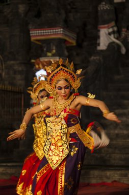 Yerel bir hindu Tapınağı Bali - Endonezya Bali dansı