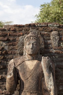 polonnaruwa - bir unesco dünya mirası sri Lanka - Asya hatadage (tooth relic odasının ören) içindeki Buda heykeli