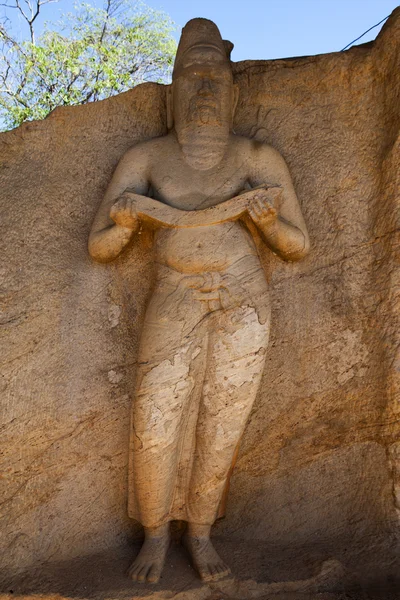Estátua de um rei em Potgul Vihara - Polonnaruwa - Sri Lanka — Fotografia de Stock