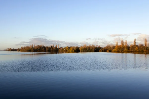 Westeinder Plassen lago em Aalsmeer - Noord Holland - Países Baixos (Europa ) — Fotografia de Stock