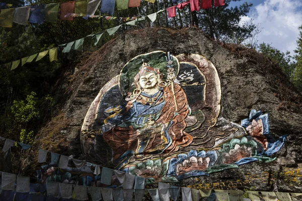 Vaggar målning av Guru Rinpoche i Tango Goemba kloster i Bhutan - Asien — Stockfoto