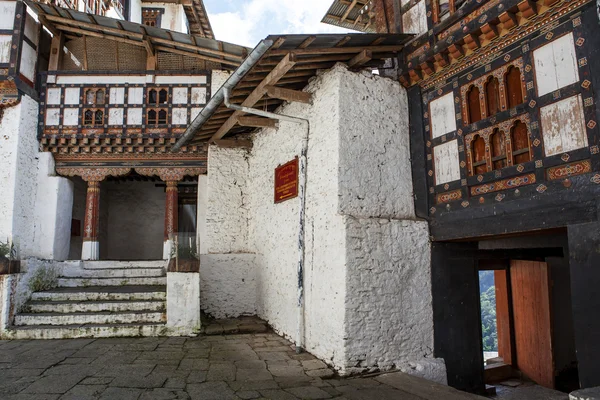 Interior do mosteiro de Trongsa Dzong no Butão Central - Ásia — Fotografia de Stock