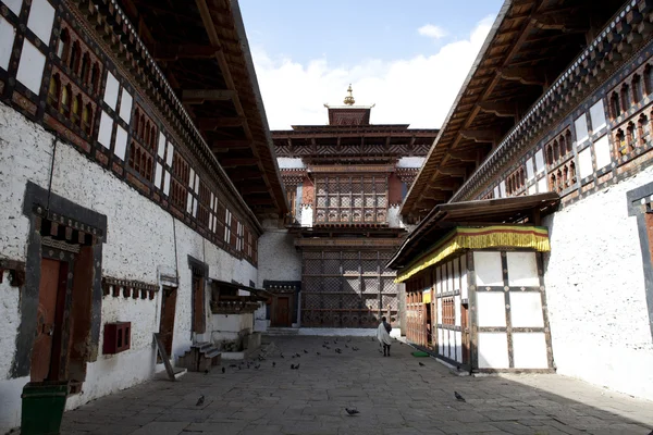Interior do mosteiro de Trongsa Dzong no Butão Central - Ásia — Fotografia de Stock