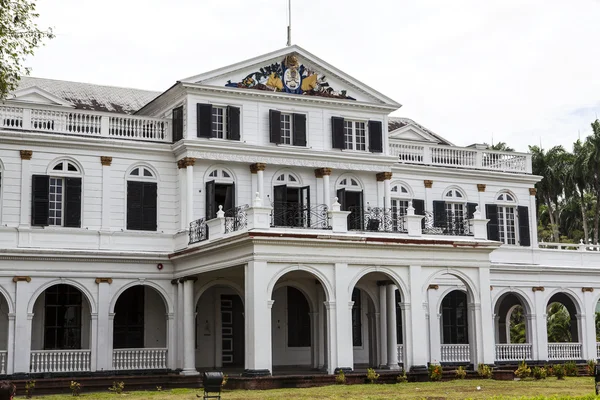 Presidentiële paleis in Paramaribo - Suriname - Zuid-Amerika — Stockfoto