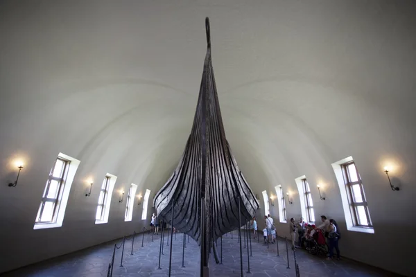 Корабль викингов Gokstad в Музее кораблей викингов (Vikingskipshuset) в Осло - Норвегия — стоковое фото