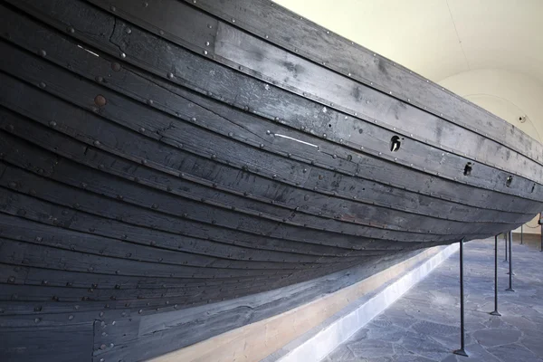 오슬로-노르웨이의 바이킹 배 박물관 (vikingskipshuset)에 gokstad 바이킹 배 — 스톡 사진
