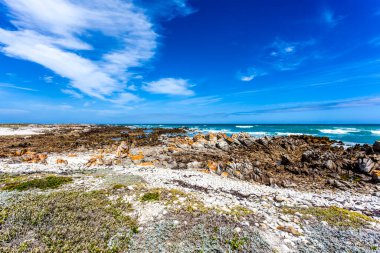 Güney Afrika, Cape Agulhas, Afrika 'nın en güneyindeki Hint Okyanusu' na bakın.