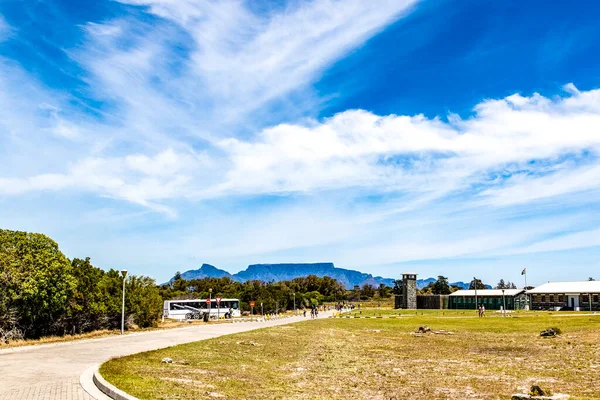 Paisaje Robben Island Prisión Montaña Mesa Fondo Cape Town Ciudad — Foto de Stock