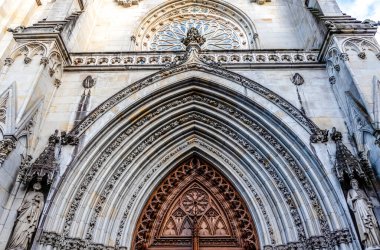 Santiago Katedrali (İspanyolca: Catedral de Santiago; Baskça: Donejakue Katedrala) İspanya 'nın Bilbao şehrinde bulunan bir Roma Katolik kilisesidir.
