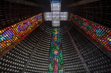 Rio de Janeiro, Brezilya, Güney Amerika 'daki Aziz Sebastian Metropolitan Katedrali' nin içi