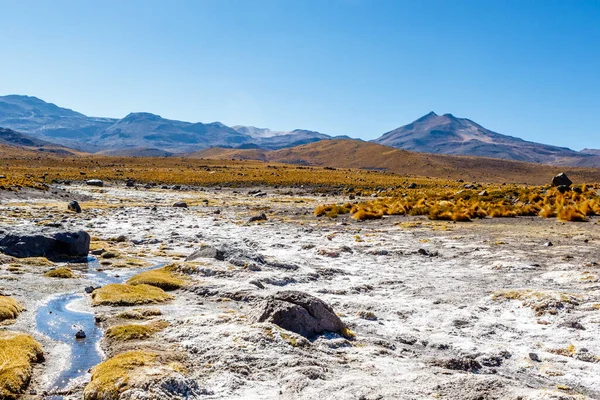 Paisagem Campo Geotérmico Tatio Com Geyers Nas Montanhas Dos Andes — Fotografia de Stock