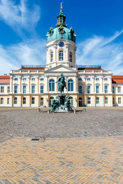 Πρόσοψη Του Παλατιού Schloss Charlottenburg Στο Βερολίνο Γερμανία Ευρώπη — Φωτογραφία Αρχείου