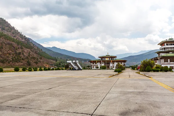 Runway Airport Building Paro Bhutan Asia — Stock Photo, Image