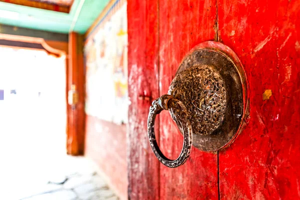 Old Wooden Red Entrance Door Gangtey Goemba Monastery Phobjikha Valley — Stock Photo, Image