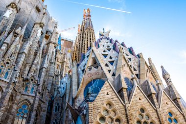 Barcelona, Katalonya, İspanya 'daki Sagrada Familia Kilisesi cephesi