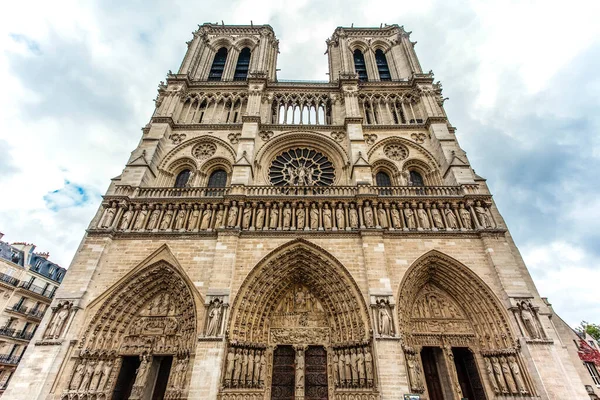 フランス ヨーロッパのノートルダム大聖堂のファサード — ストック写真