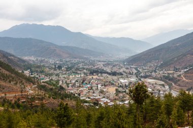 Asya 'nın Butan kentindeki Thimphu şehrine bakın.