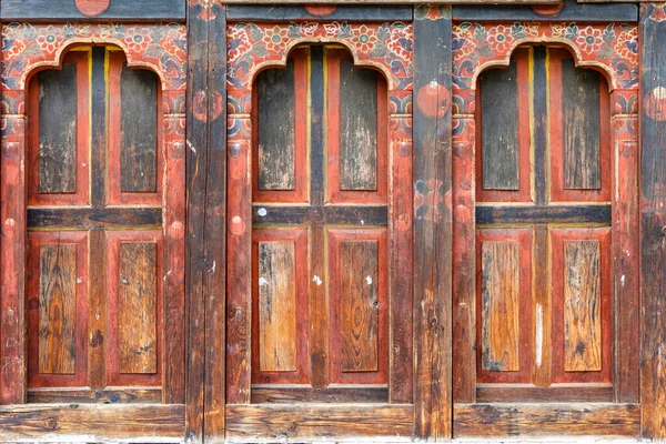 Painted Brown Shutters Windows Bhutanese Buidling Bhutan Asia — Foto Stock